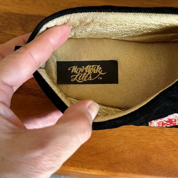 New York Lites black suede Christmas embroidered‎ slippers size 6 - Picture 4 of 5